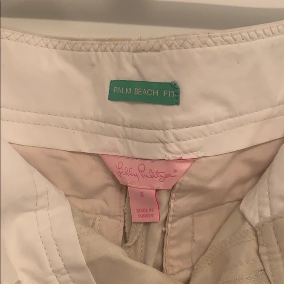 Lilly Pulitzer beige shorts! - Picture 2 of 4